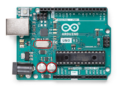 Crystal oscillator and capacitors on an Arduino UNO